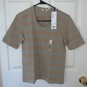 NWT - UNiqlo Large Women’s T-Shirt